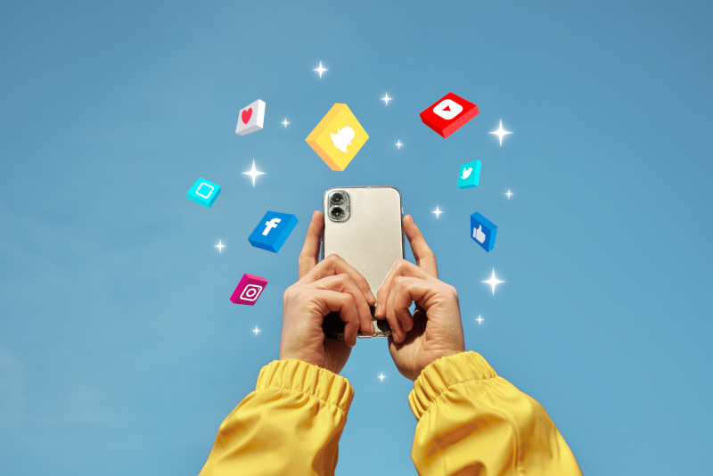 Social Media concept with smart phones and icons