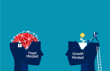 Illustration of fixed mindset vs growth mindset concept featuring two heads